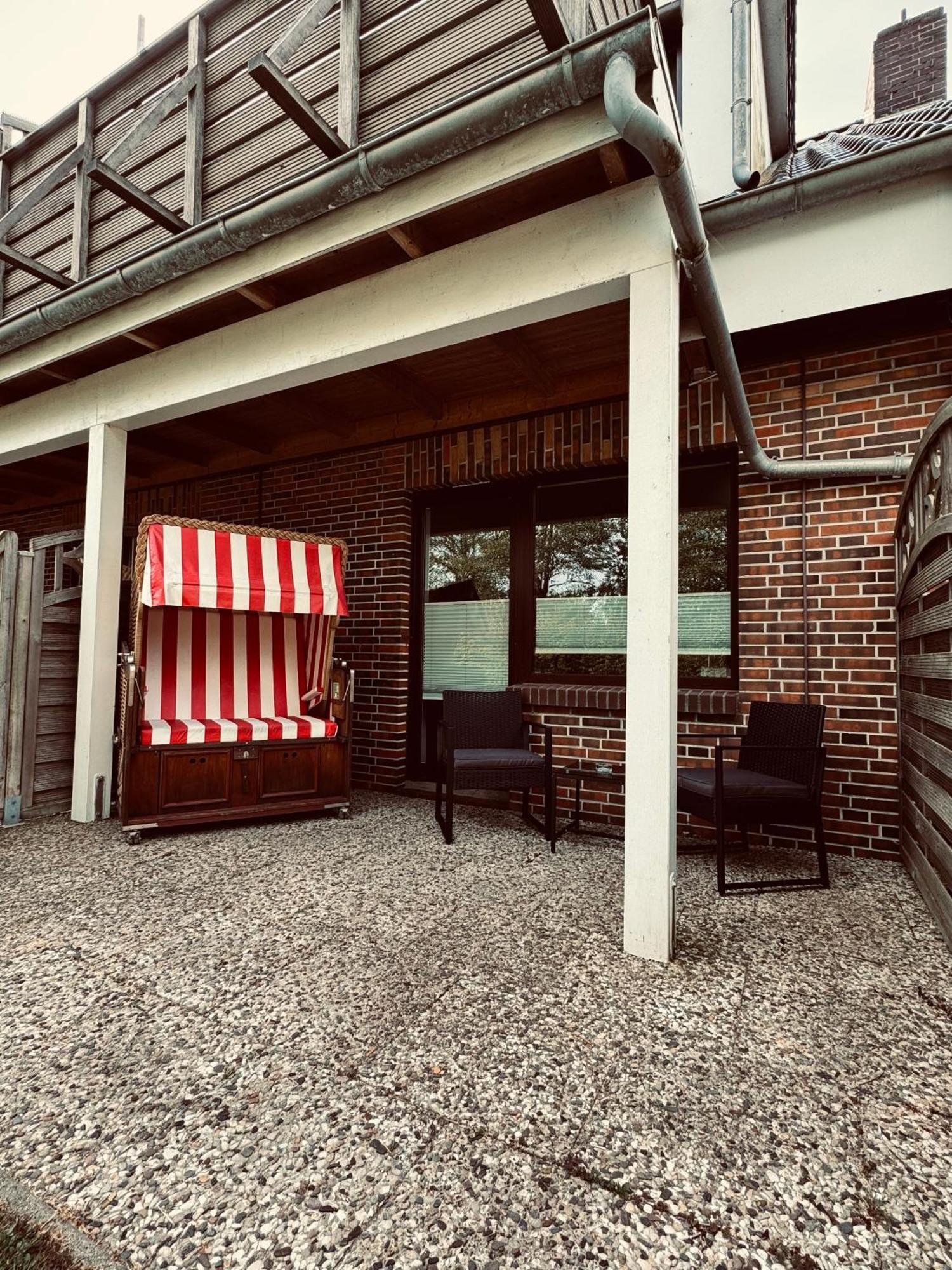 Haus Heinke Am Deich - Friedrichskoog Apartamento Exterior foto